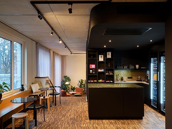 LOFT